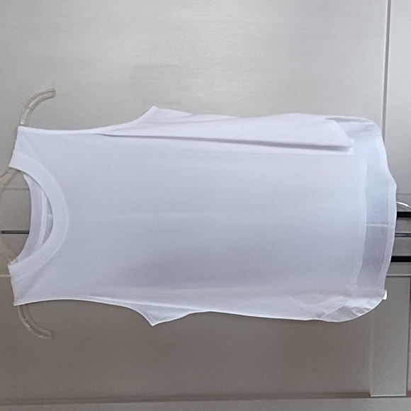 Under Armour Women's Vibrant Orange Athletic Shorts W White Tek Gear Nylon Top - Picture 5 of 6